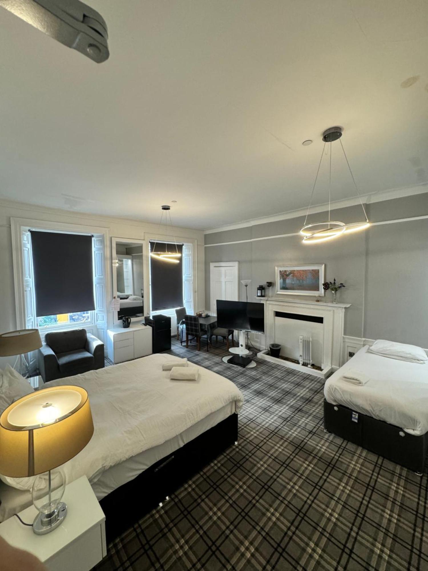 Luxury Family Room With Private Bathroom In The Heart Of EDI Eksteriør bilde